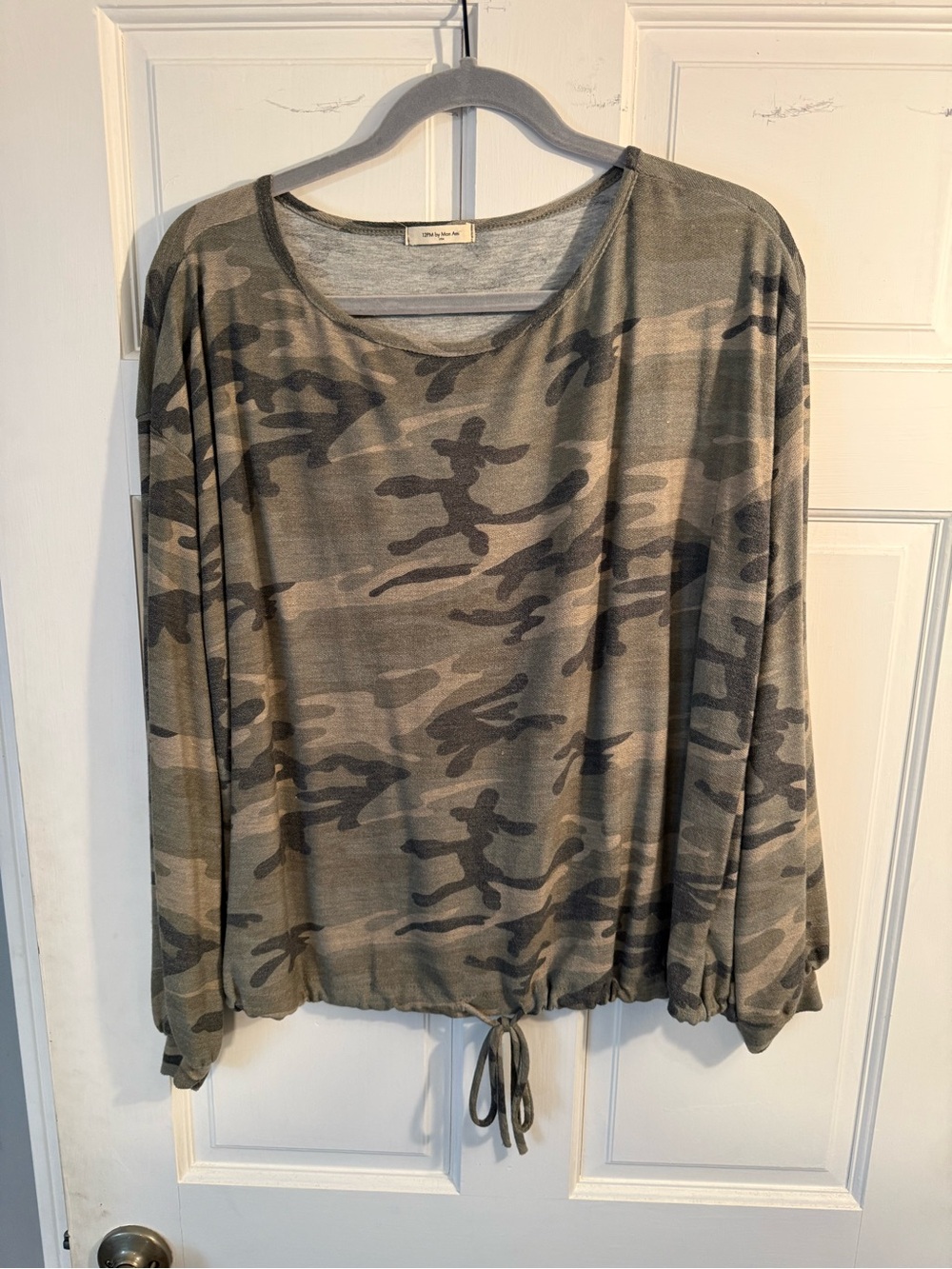 12 Pm By Mon Ami Olive & Gray Camo Drawstring Long Sleeve Top